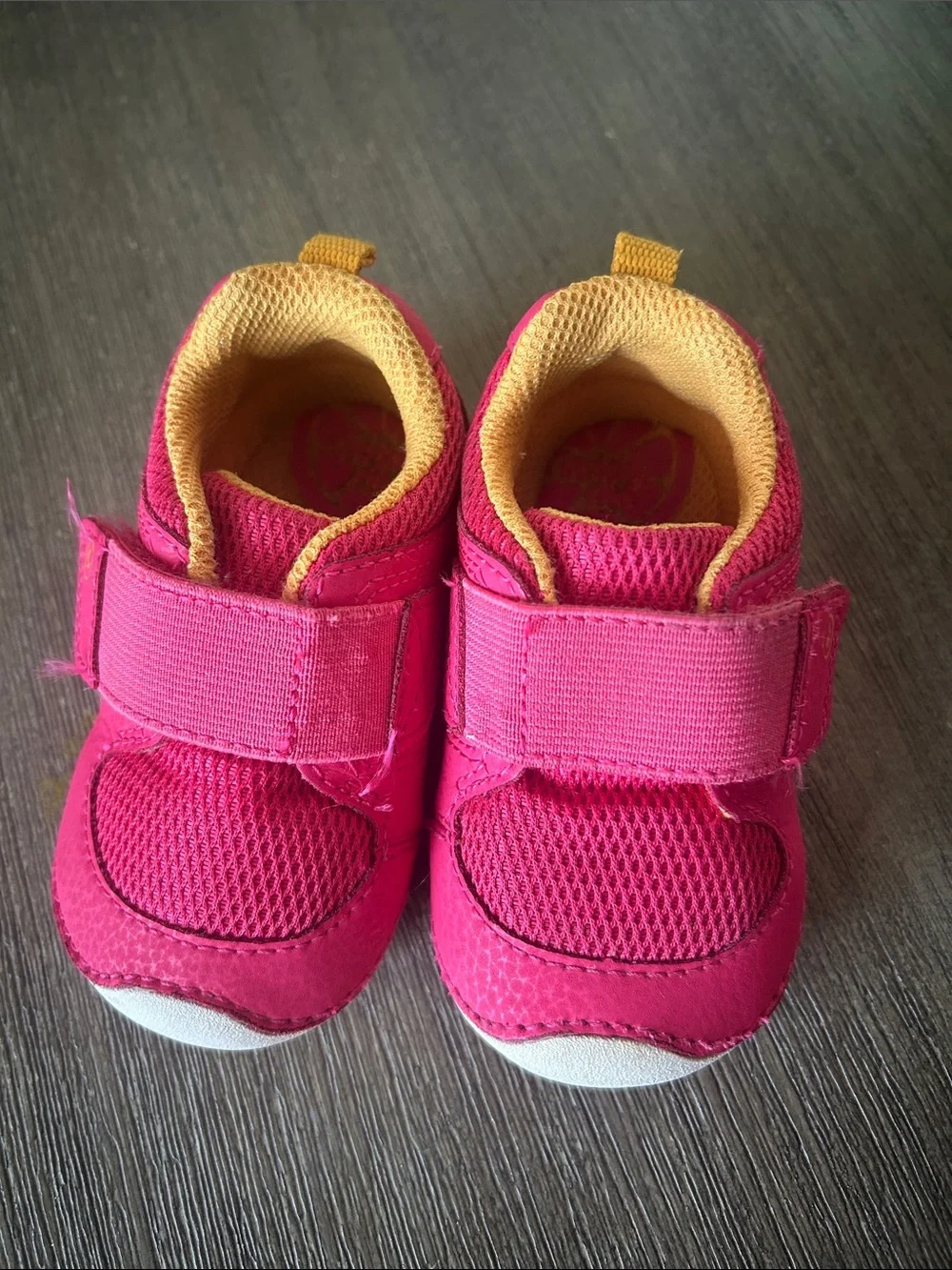 Stride Rite Baby Pink Velcro Athletic Shoes, Sz.4.5W, Gently Used.